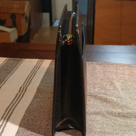 Louis Vuitton Black Epi Clutch Bag - Picture 5 of 16